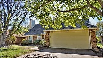 2nd image of 701 E Brookside Dr