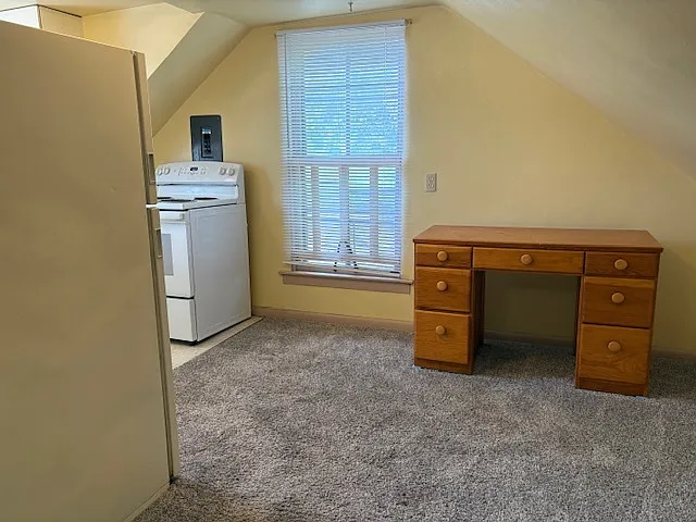 1 bed, 1.0 bath, $950 — Photo 4