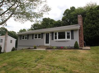 81 Driscoll Dr, Uncasville, CT 06382