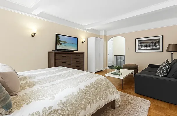 95 Christopher Street #4N