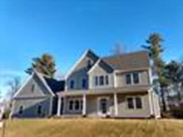 2 Brady Ln, Hampstead, NH 03841