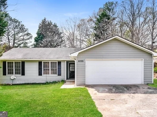 6095 Dorchester Dr, Rex, GA 30273