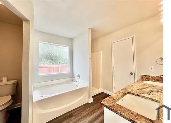 306 Lone Wolf Ct — Photo 7