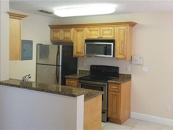 4th image of 2605 Grassy Point Dr Unit 107