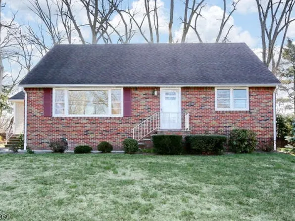 11 Agnes Ter, Hawthorne Boro, NJ 07506