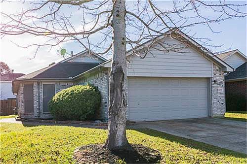 1st image of 18219 Beaverdell Dr