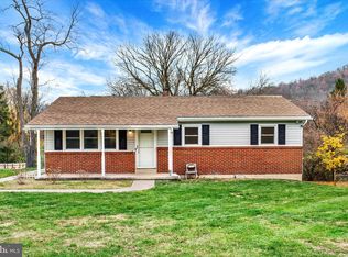 10 Usztics Ln, Dauphin, PA 17018