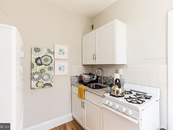 5th image of 1331 Reed St #3