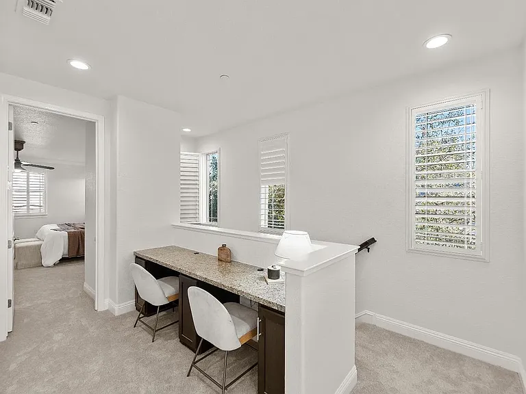 663 Addison Ln — Photo 23