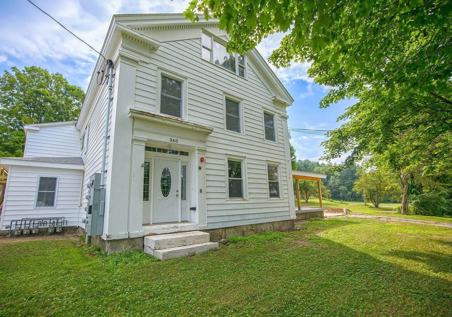 360 East St — Photo 2