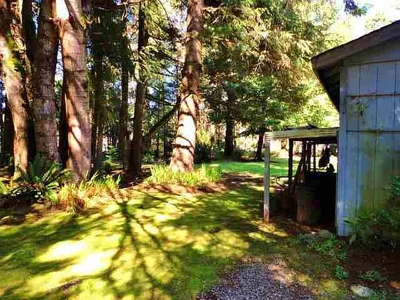 5th image of 901 Gale Way
