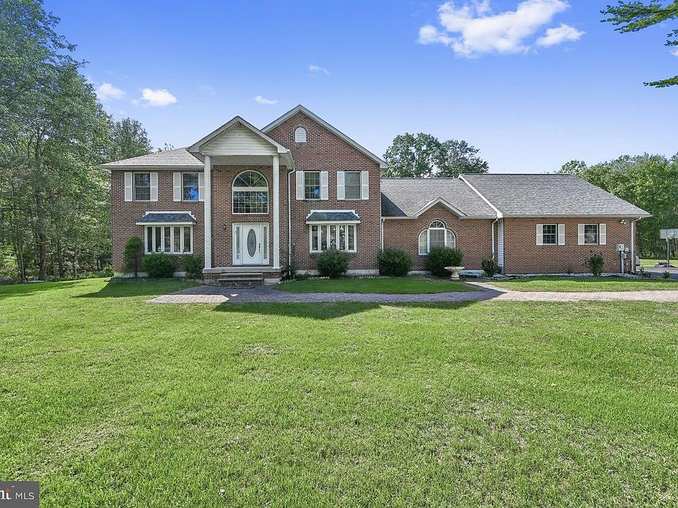 1st image of 2013 Meadow Ct