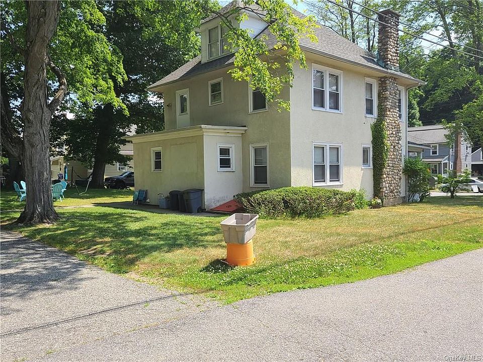 2nd image of 38 Grove St