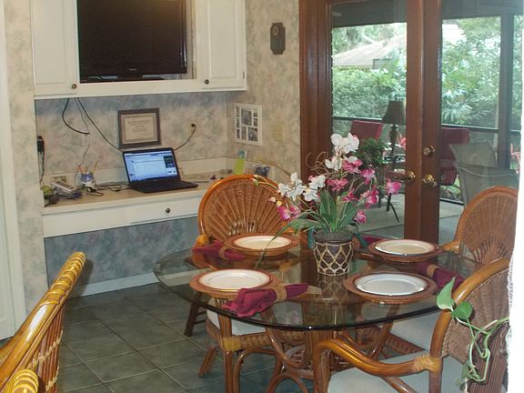 2nd image of 2708 Laurel Oak Dr
