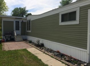 815 Henton Ave, Olivia, MN 56277