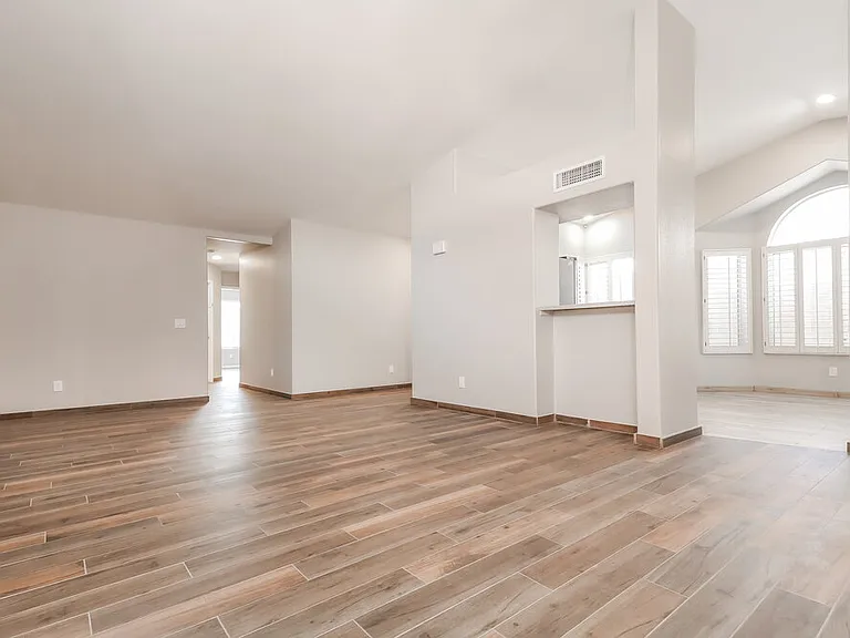 4853 W Kristal Way — Photo 4