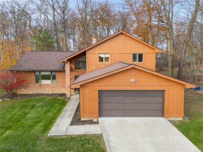 32651 N Burr Oak Dr, Solon, OH, 44139