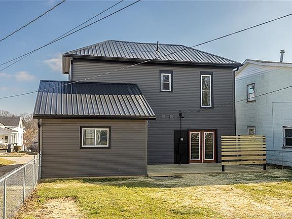 5th image of 227 N Pomeroy Ave