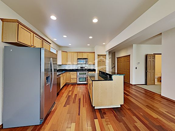 4th image of 16402 129th Avenue Ct E