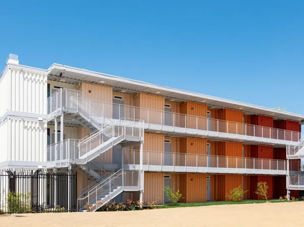 Monarch, 2955 Commercial St #11, San Diego, CA 92113