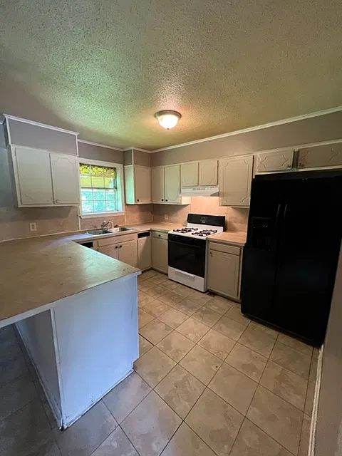107 Lake Terrace Road - 1 — Photo 3