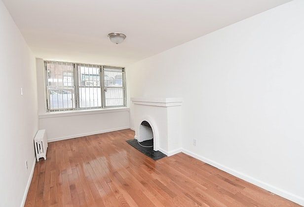 1st image of 8 Jones St #D1