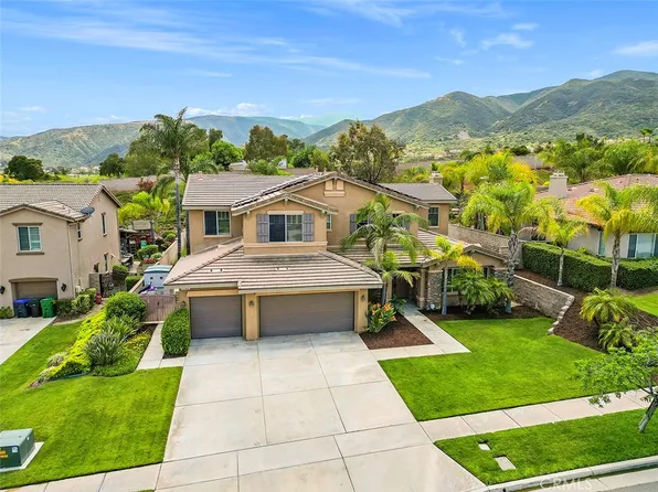 1706 Via Sevilla St, Corona, CA 92881