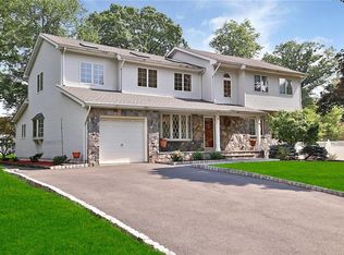 2 Jill Dr, West Nyack, NY 10994