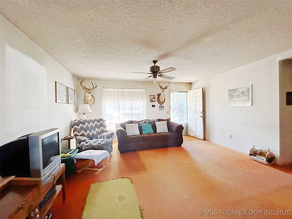 2nd image of 404517 E 1080th Rd