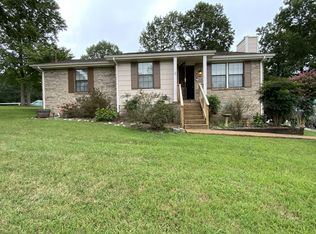 1804 Winding Way Dr, White House, TN 37188