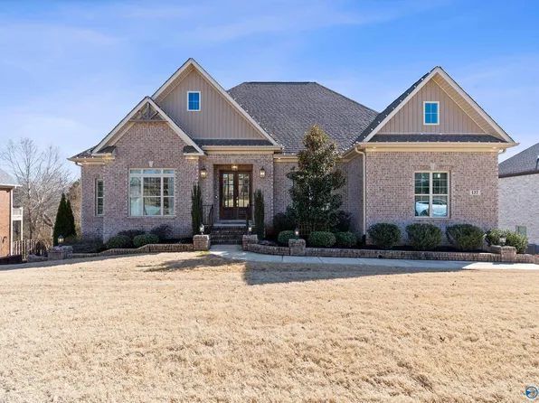 137 Foxfield Dr, Madison, AL 35758