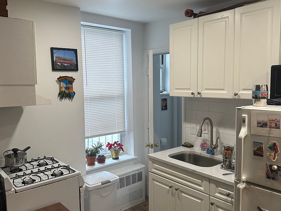 2nd image of 5227 35th St APT C1
