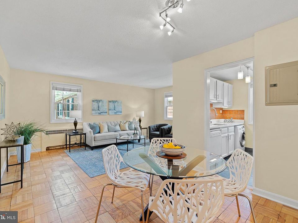 1st image of 4372 N Pershing Dr #43722