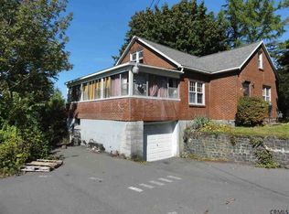 152 N Greenbush Rd, Troy, NY 12180