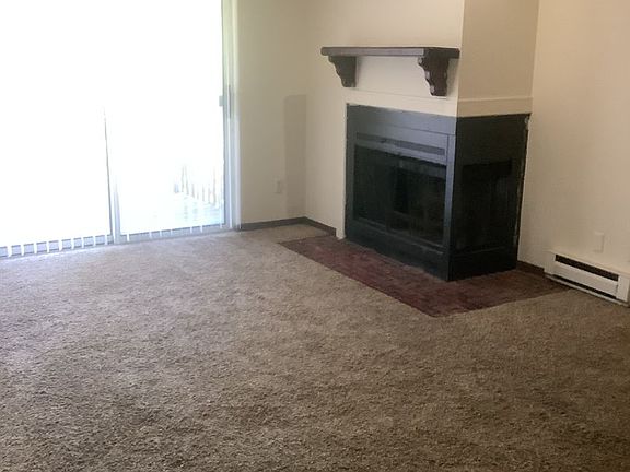 2nd image of 1050 Grand Ave #8