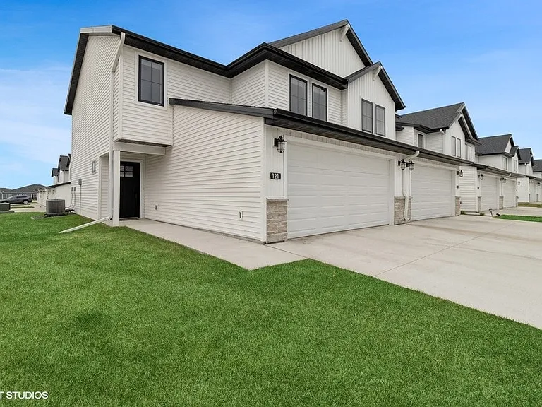 Edgeland Bondurant — Photo 41