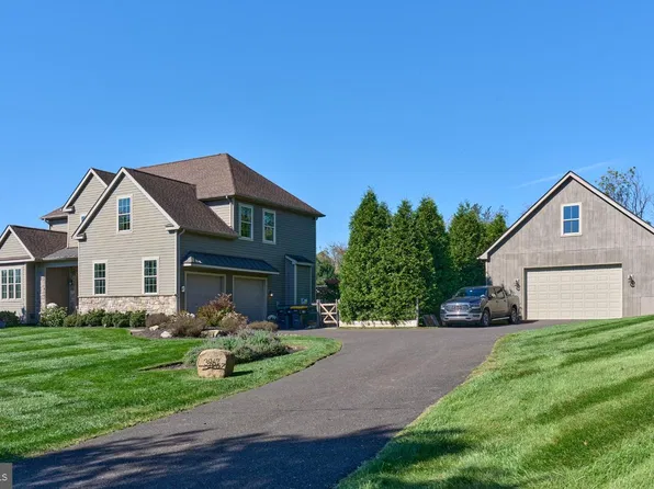 3967 Saw Mill Rd, Doylestown, PA 18902
