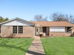 5301 School Hill Cir, Arlington, TX 76017