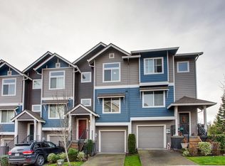 10448 NE Park Ridge Way, Hillsboro, OR 97006