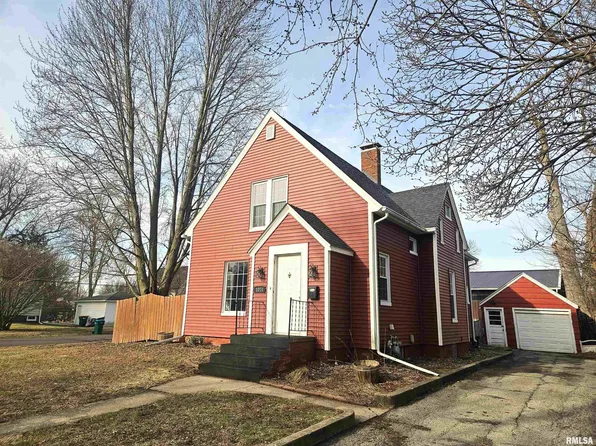 1014 Willard St, Galesburg, IL 61401