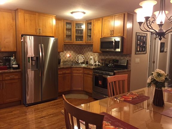 5th image of 15 Adlers Ln
