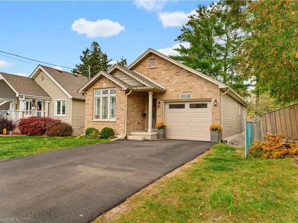 95 Morton Ave, Brantford, ON N3R 2N9