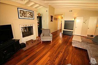 4th image of 4424 Westmont St