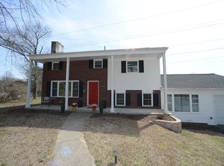 1552 Montvale Circle, Downingtown, PA 19335