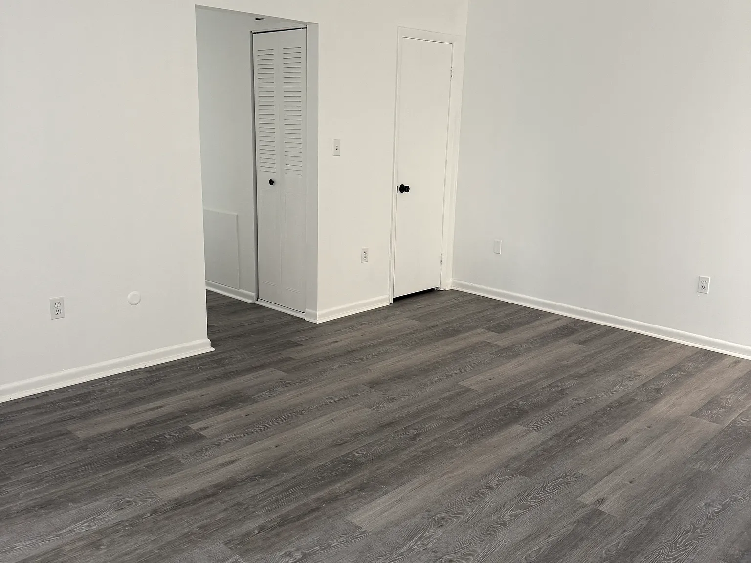 2 bed, 1095 sqft, $1,295 — Photo 4