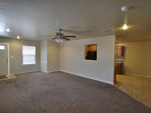 4th image of 129 Gayland Dr Unit A