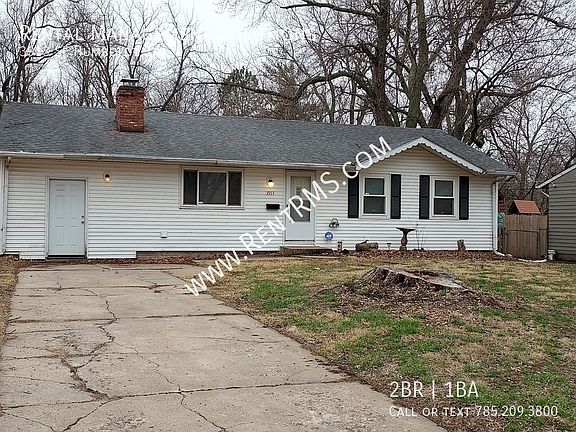 2nd image of 3913 SE Humboldt St