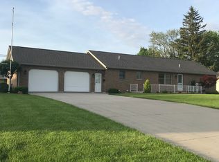 4 E Franklin St, Chickasaw, OH 45826