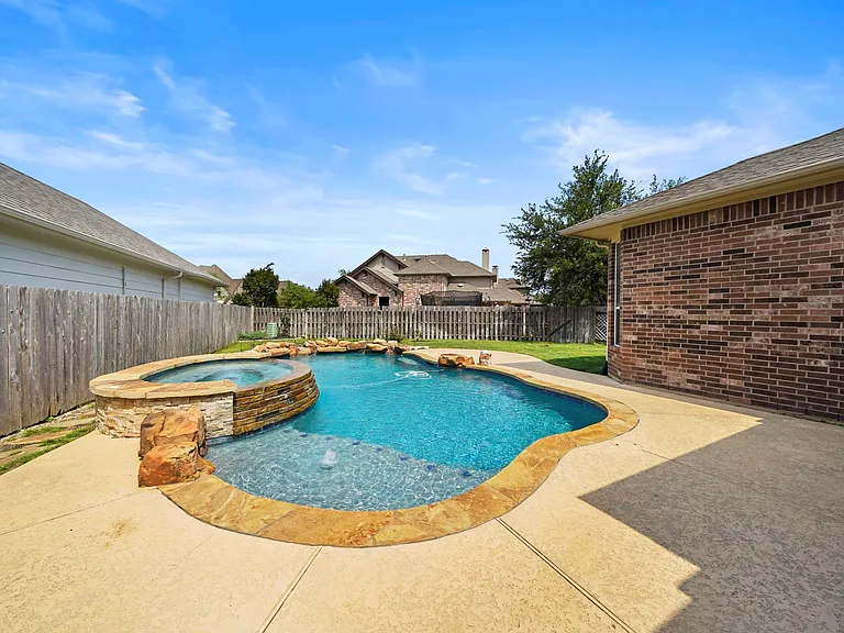 5430 Tyler Park Ln — Photo 30
