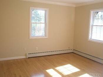 5th image of 1719 Heckscher Ave